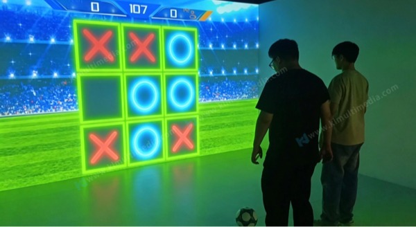 Multi Ball wall game Jeu mural multi-balles