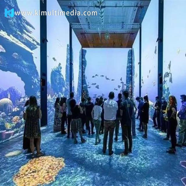 Salle de projection immersive