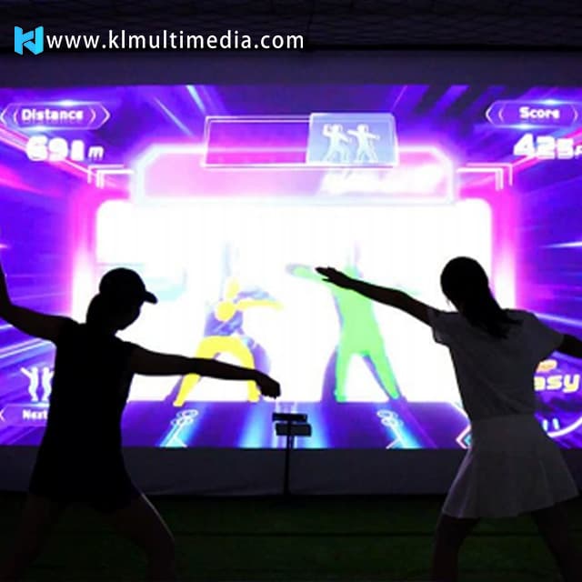 Jeu de trou dans le mur