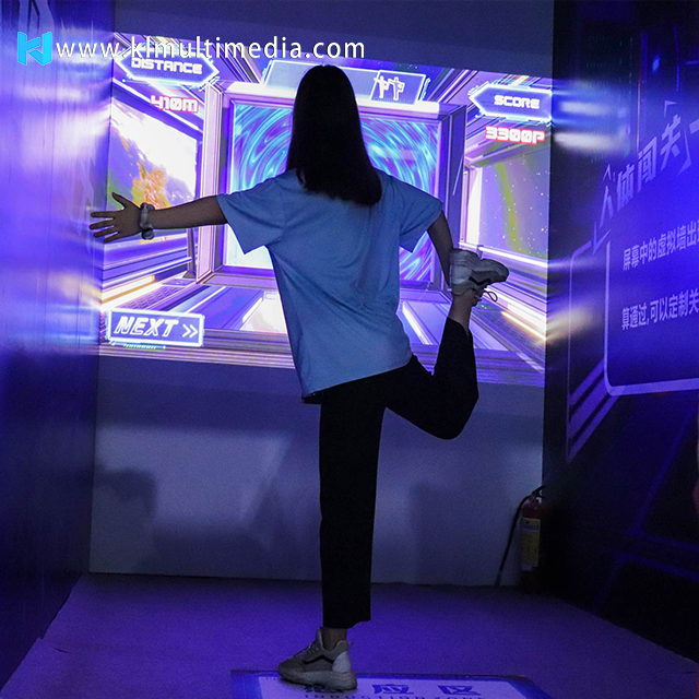 Jeu de trou dans le mur