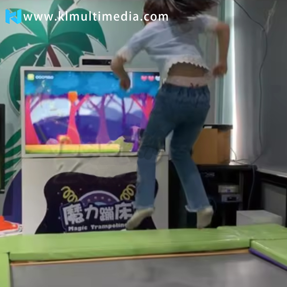 Jeux vidéo sur trampoline